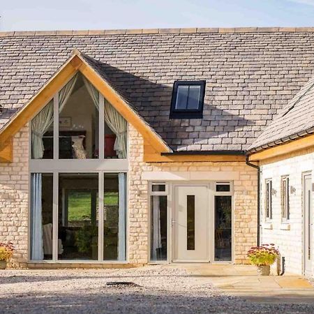 Flynn'S Barn Villa Aylworth Luaran gambar
