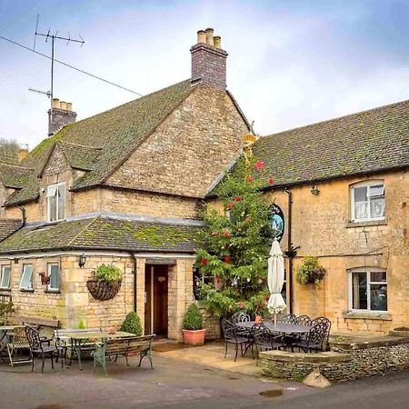 Flynn'S Barn Villa Aylworth Luaran gambar