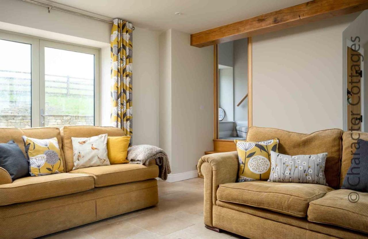 Flynn'S Barn Villa Aylworth Luaran gambar