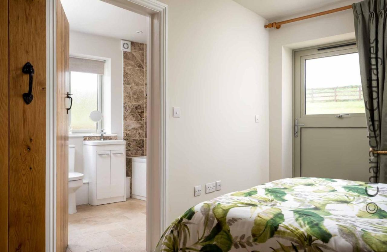 Flynn'S Barn Villa Aylworth Luaran gambar