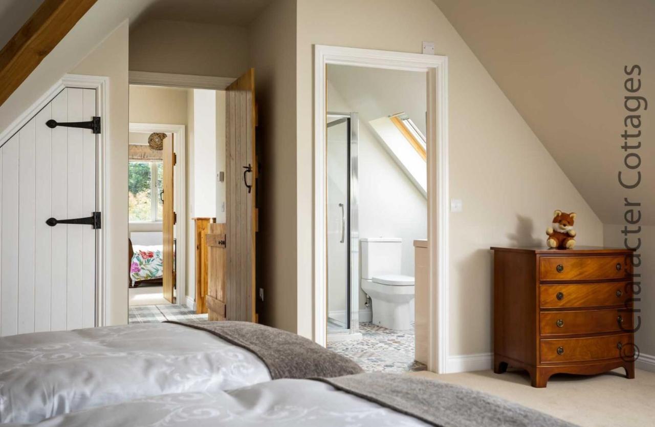 Flynn'S Barn Villa Aylworth Luaran gambar