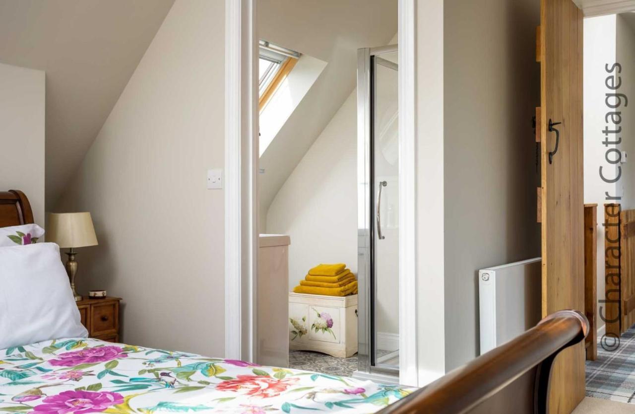 Flynn'S Barn Villa Aylworth Luaran gambar